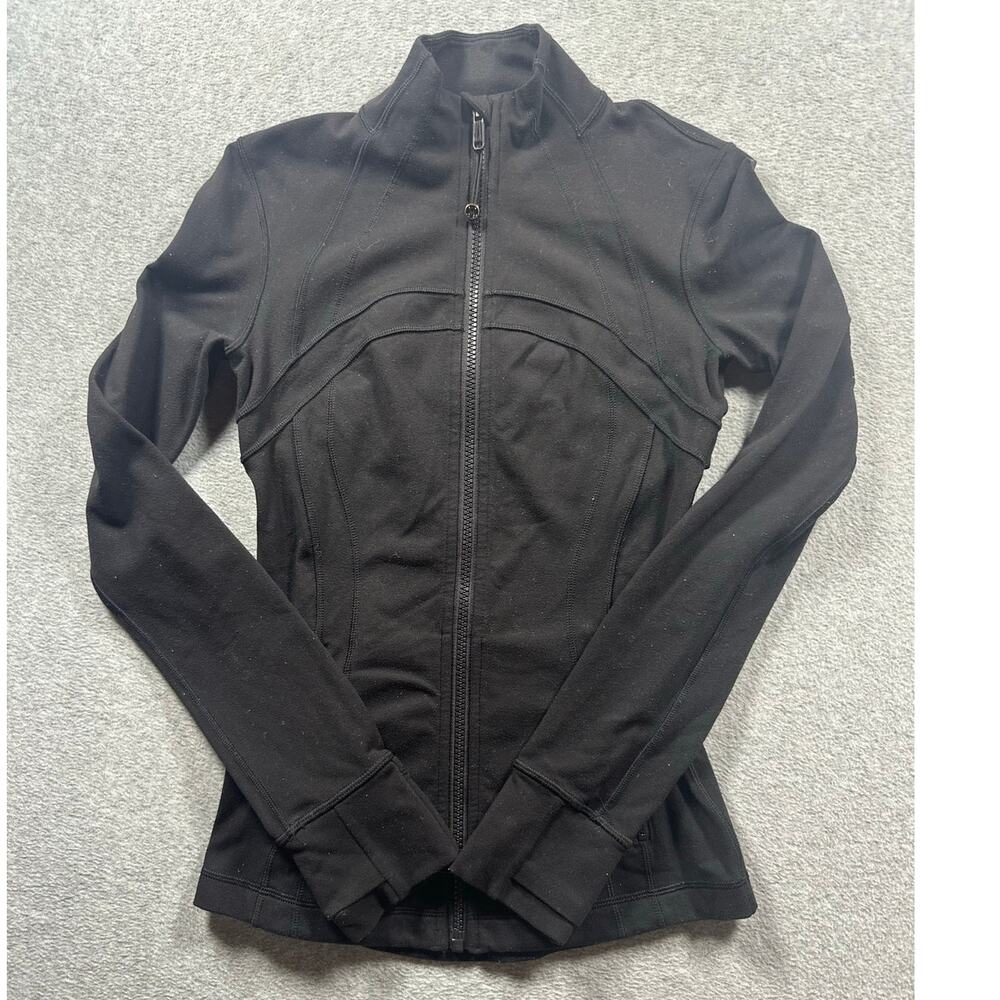 Lululemon Define Athletic Jacket Women's Size 2 Black Long Sleeves Activewear